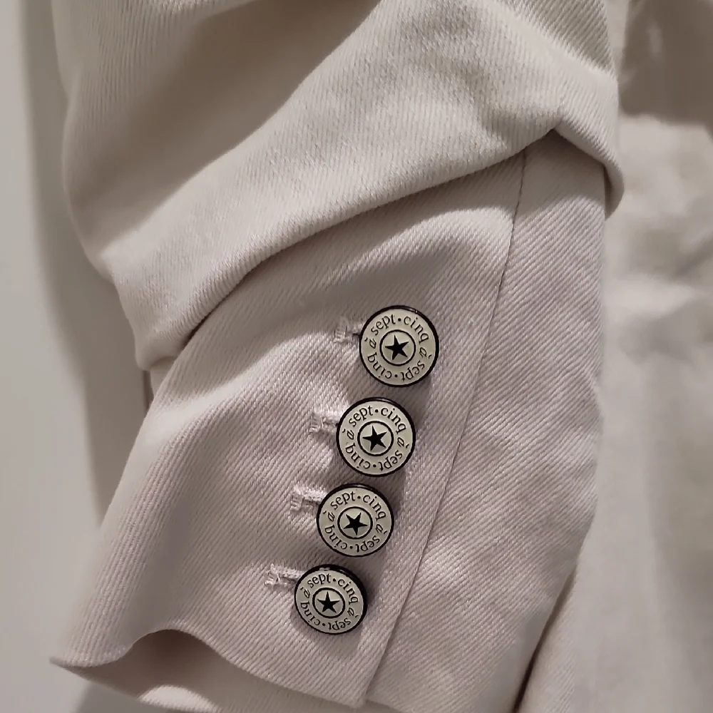 Cinq A Sept Cream Blazer with Ruched Sleeves - Picture 9 of 14